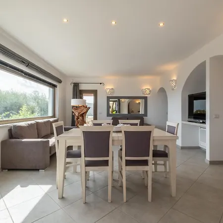 Piscina Privata- Luxury 100m Dalla Villa Palau